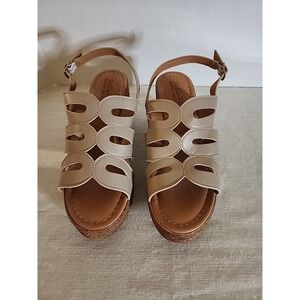 Bella Vita Women's Pri-Italy Platform Sandals Nude Leather 9 1/2 WW